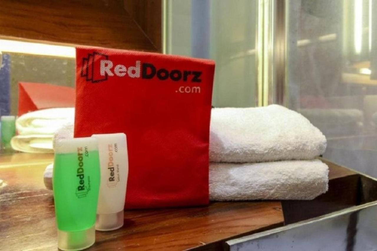 Reddoorz Plus @ Gunung Sahari 2 Jakarta Extérieur photo